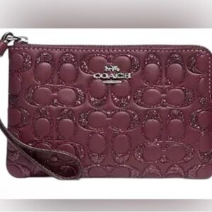 NWOT COACH Leather Corner Zip Wristlet